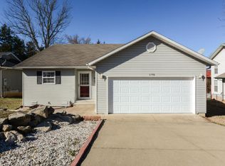 190 Eagle Dr, Forsyth, MO 65653