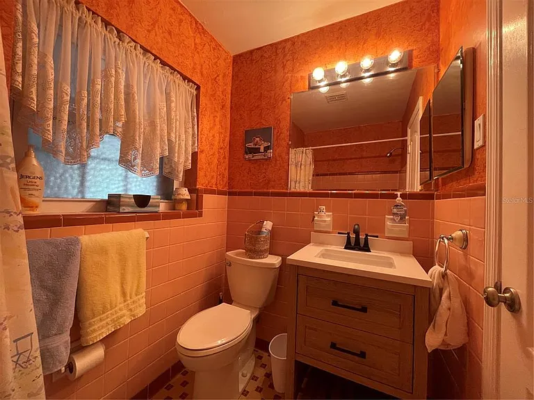 3030 W Helen Ave — Photo 42