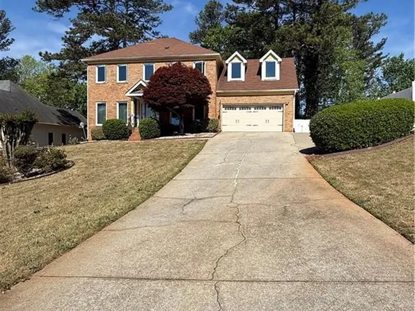 2215 Mint Julep Ct, Lawrenceville, GA 30044