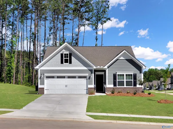 13815 Hill Place Ln, Athens, AL 35611