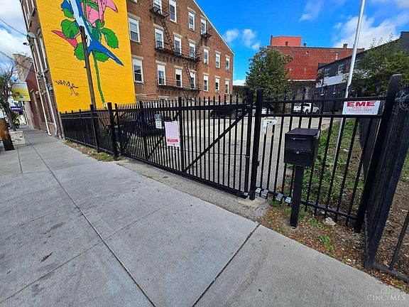 3rd image of 161 E McMicken Ave