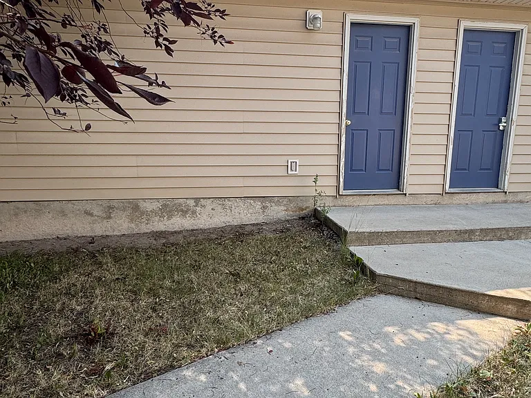 1627 Poplar St #1 — Photo 22