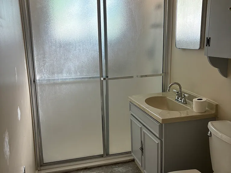 910 N Watson Ave — Photo 10