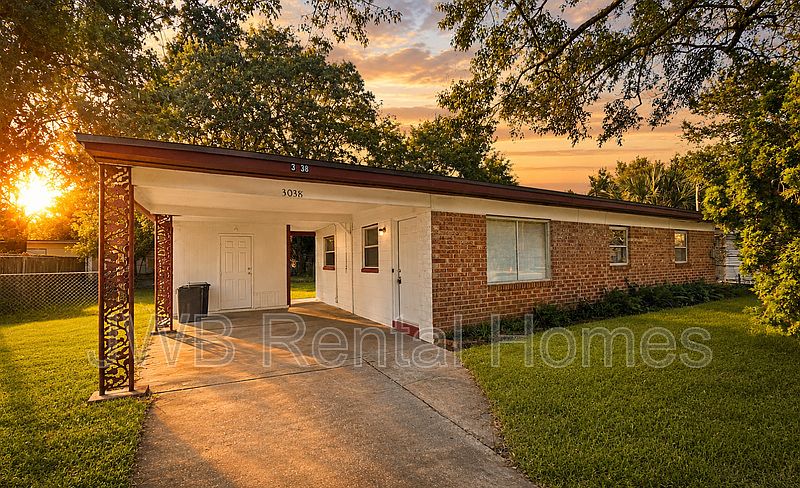 1st image of 3038 Broadway Ave
