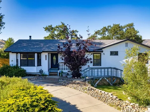 21900 Valley Vista Dr, Tehachapi, CA 93561
