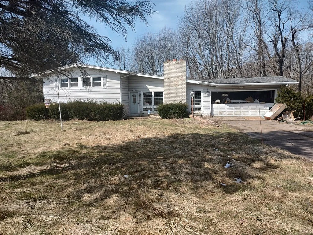8190 Edinboro Rd photo 1