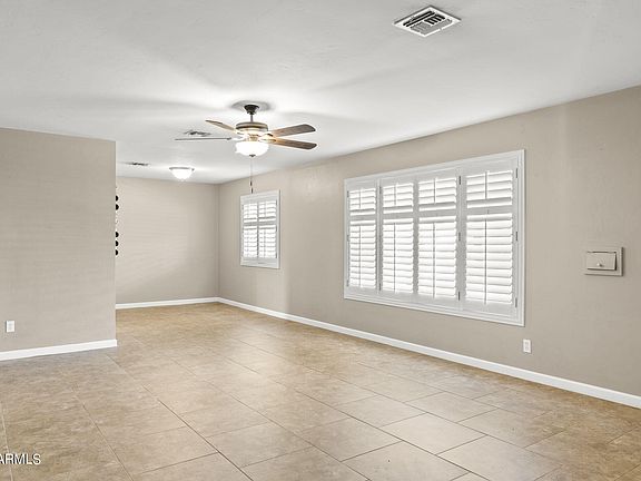 4th image of 3733 E CLARENDON Avenue