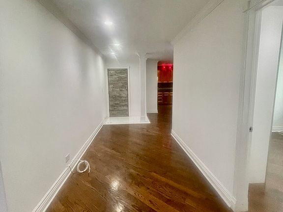 2nd image of 7306 N Winchester Ave APT 205