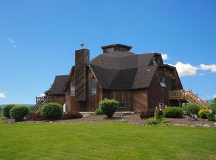 443 Saint Tikhons Rd, Waymart, PA 18472