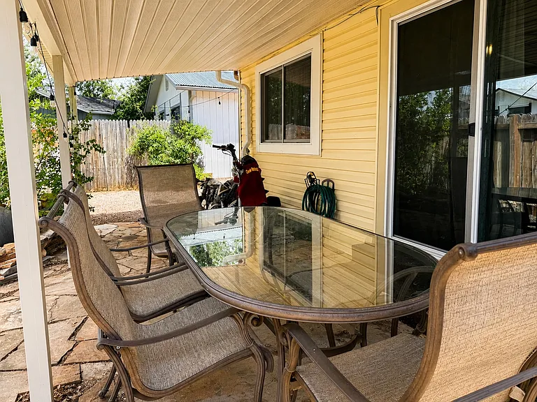 1168 Olson Ave — Photo 9