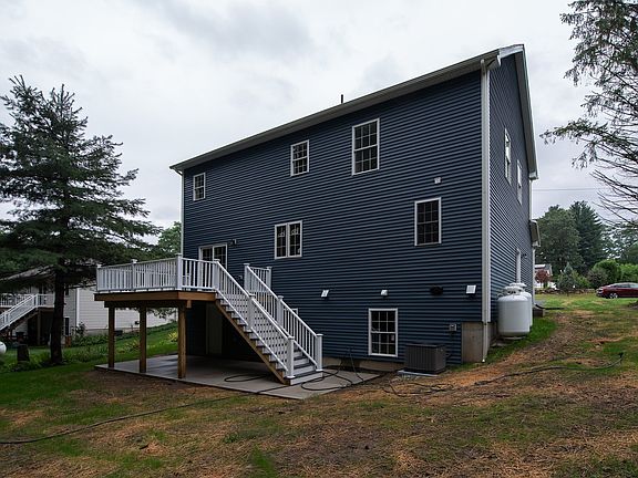 5th image of 42 Roy St