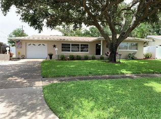 547 Hillcrest Dr, Largo, FL 33771