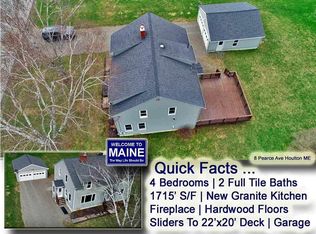 8 Pearce Ave, Houlton, ME 04730