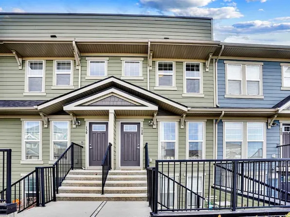 128 W Cranbrook Sq SE, Calgary, AB T3M 3E3