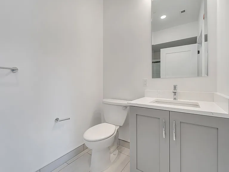 Schuyler Lofts — Photo 8