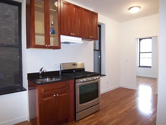 Rented by Town Residential | media 17