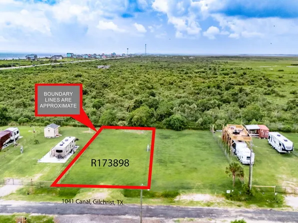 1041 Canal, Gilchrist, TX 77617