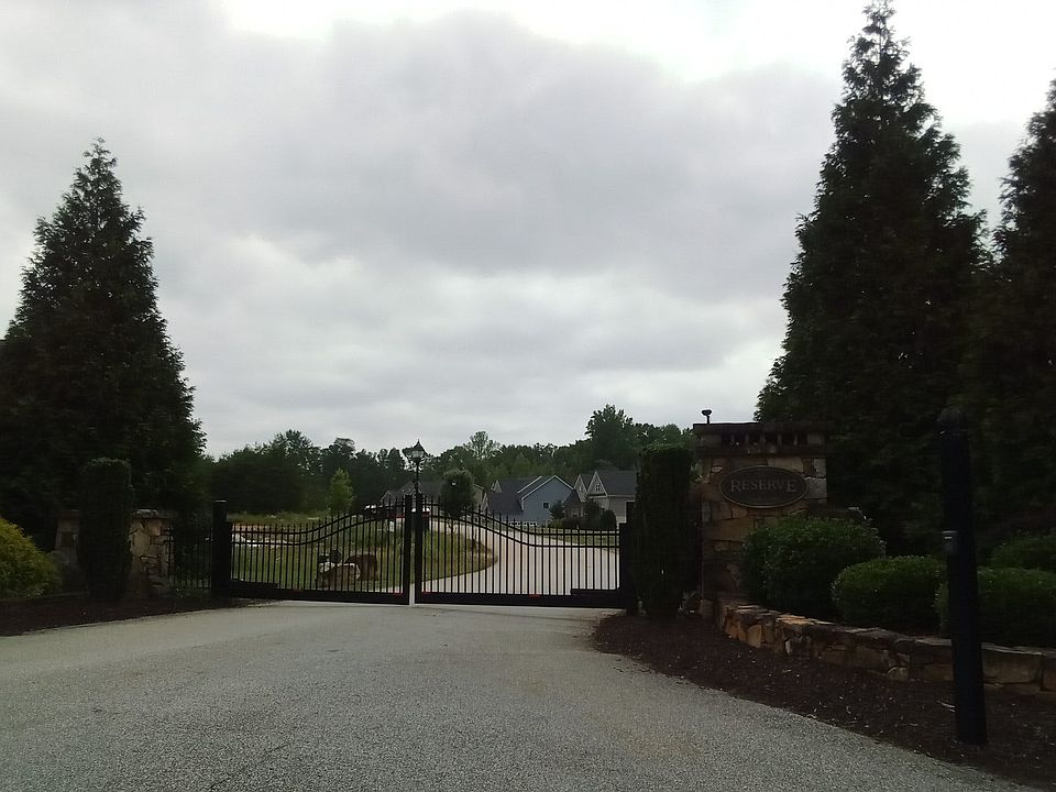 1st image of 112 Grassy Meadow Dr