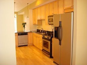 3rd image of 255 Midtown Dr