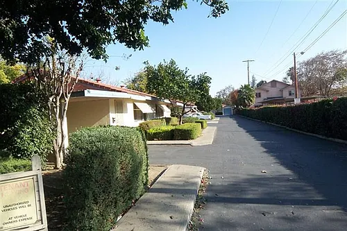 1036 N Olive Ave Photo 1