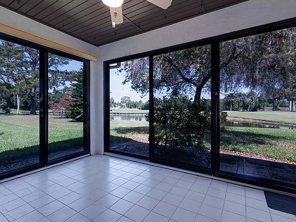 3rd image of 5061 Vivienda Way #12