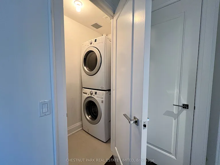 88 Davenport Rd #205 — Photo 13