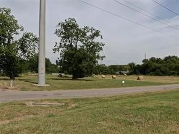 W Commerce Ave, Cooper, TX 75432