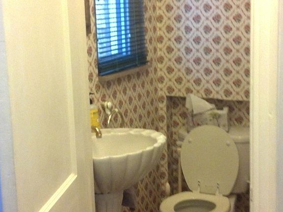 powder room
