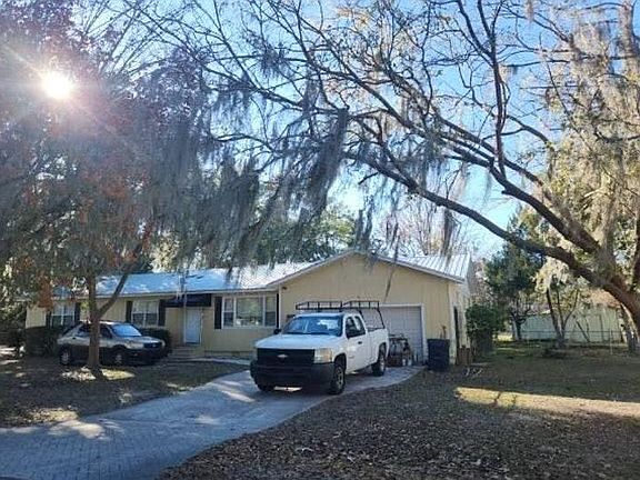 3rd image of 1203 Pine Cir