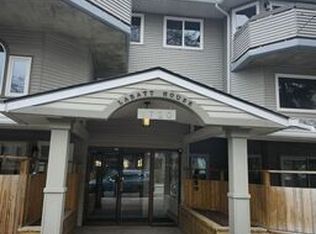1720 13th St SW #104, Calgary, AB T2T 3P4