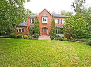 621 Twin Pine Rd, Pittsburgh, PA 15215