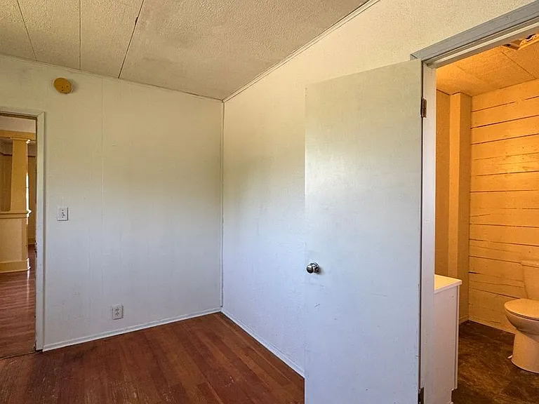 509 N Cle Elum St — Photo 7