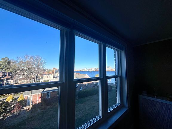 3rd image of 230 Swimming Point Walk APT B6