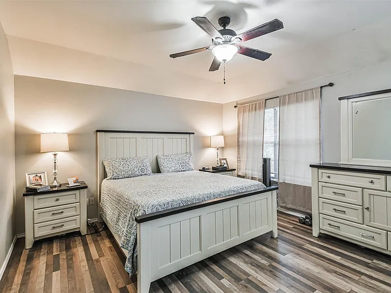 11735 Pebble Sands Dr — Photo 19