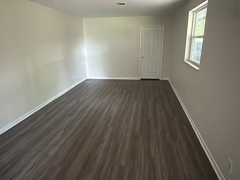 1336 Tune Ave — Photo 10