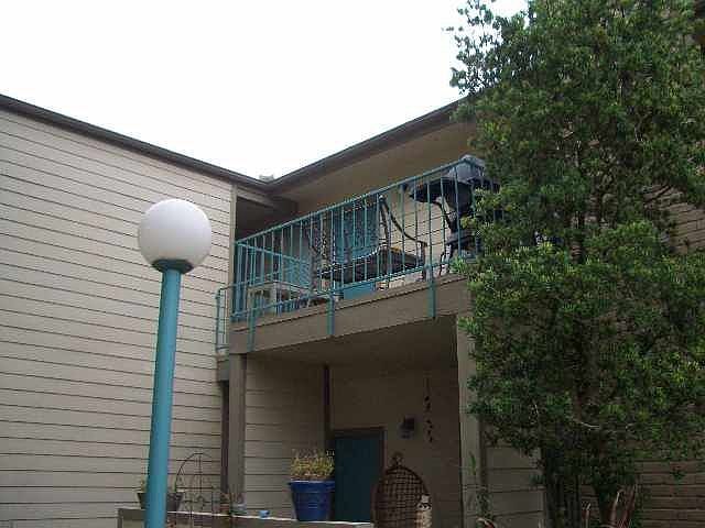 1st image of 7136 N Holiday Dr