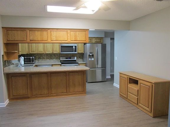 4th image of 8525 SW 90th Ln Unit C