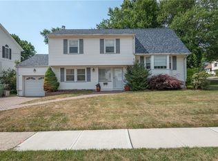 36 Hill Rd, Edison, NJ 08817