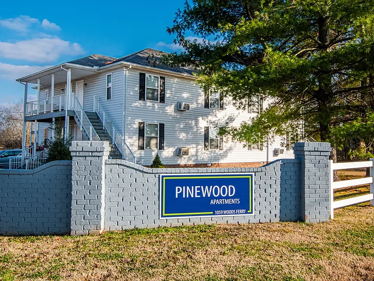 Pinewood Apartments — Photo 7