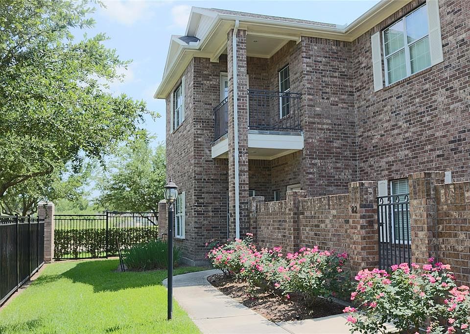 1st image of 2865 Westhollow Dr Unit 84