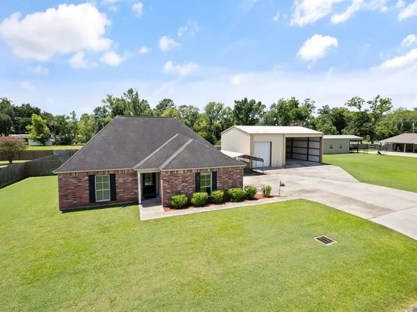 44401 Pecan Oaks Ave, Sorrento, LA 70778