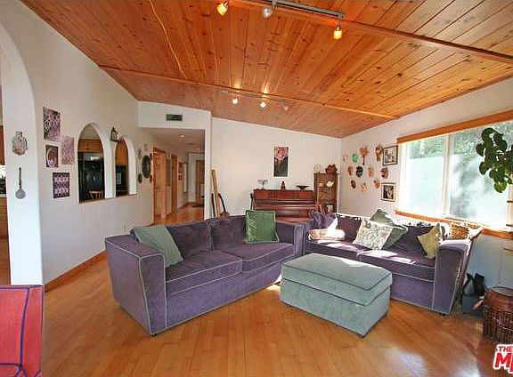 2nd image of 2417 Topanga Skyline Dr