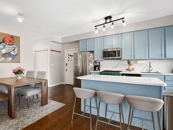 5th image of 4630 N Racine Ave #2