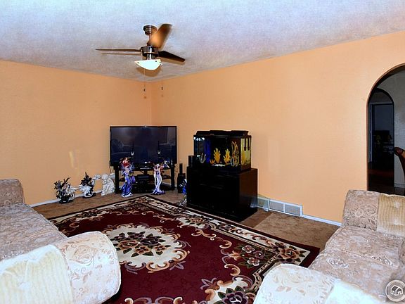 5th image of 2158 Wedgewood Dr