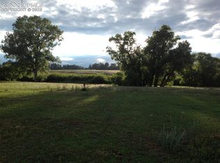 2 E Cherry Creek Rd, Larkspur, CO 80118