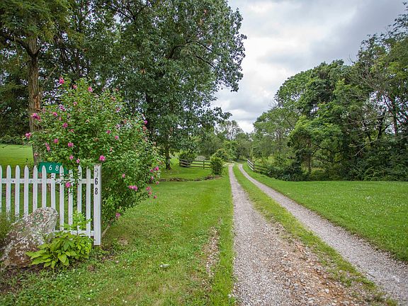 4th image of 68 Winding Wood Dr