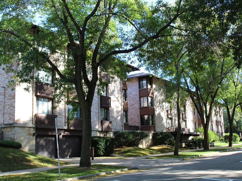 1st image of 2616 N Frederick Ave APT 324