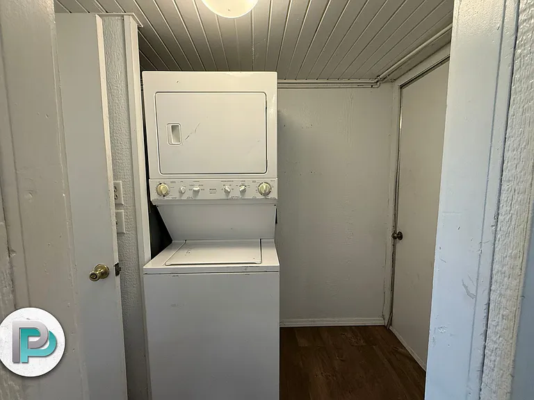 1535 S Wilson Ave — Photo 11