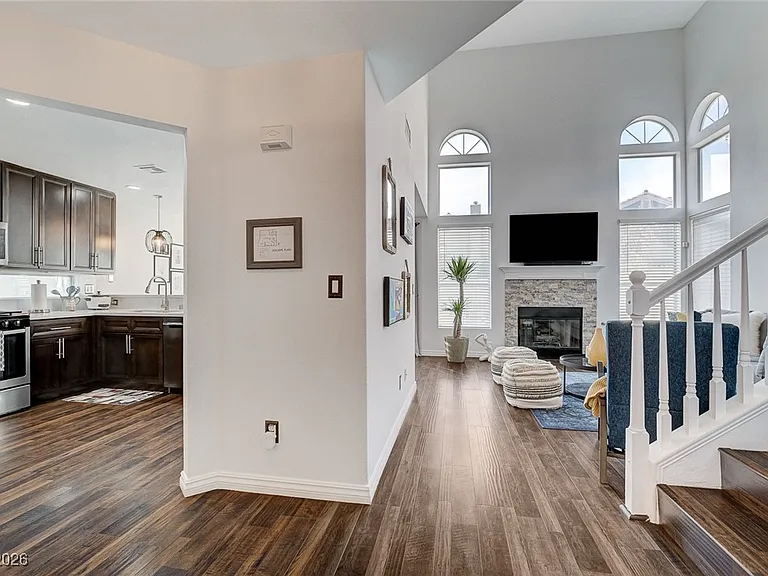 8208 Ogee Dr — Photo 10