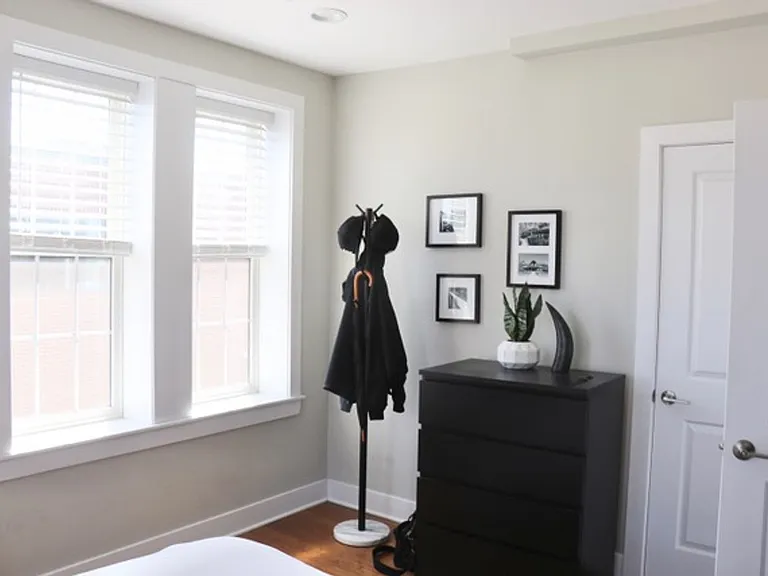 Charming Renovated Apartments in the Heart of Ardmore — Photo 5